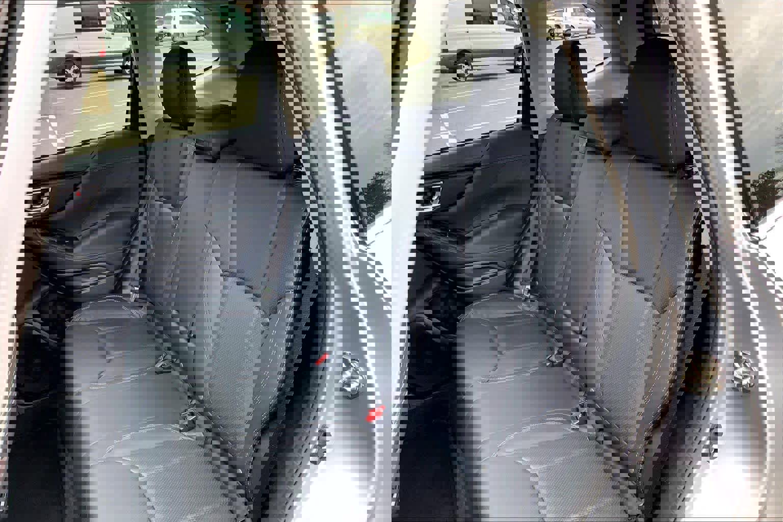 Used 2020 Subaru Forester Limited image 21