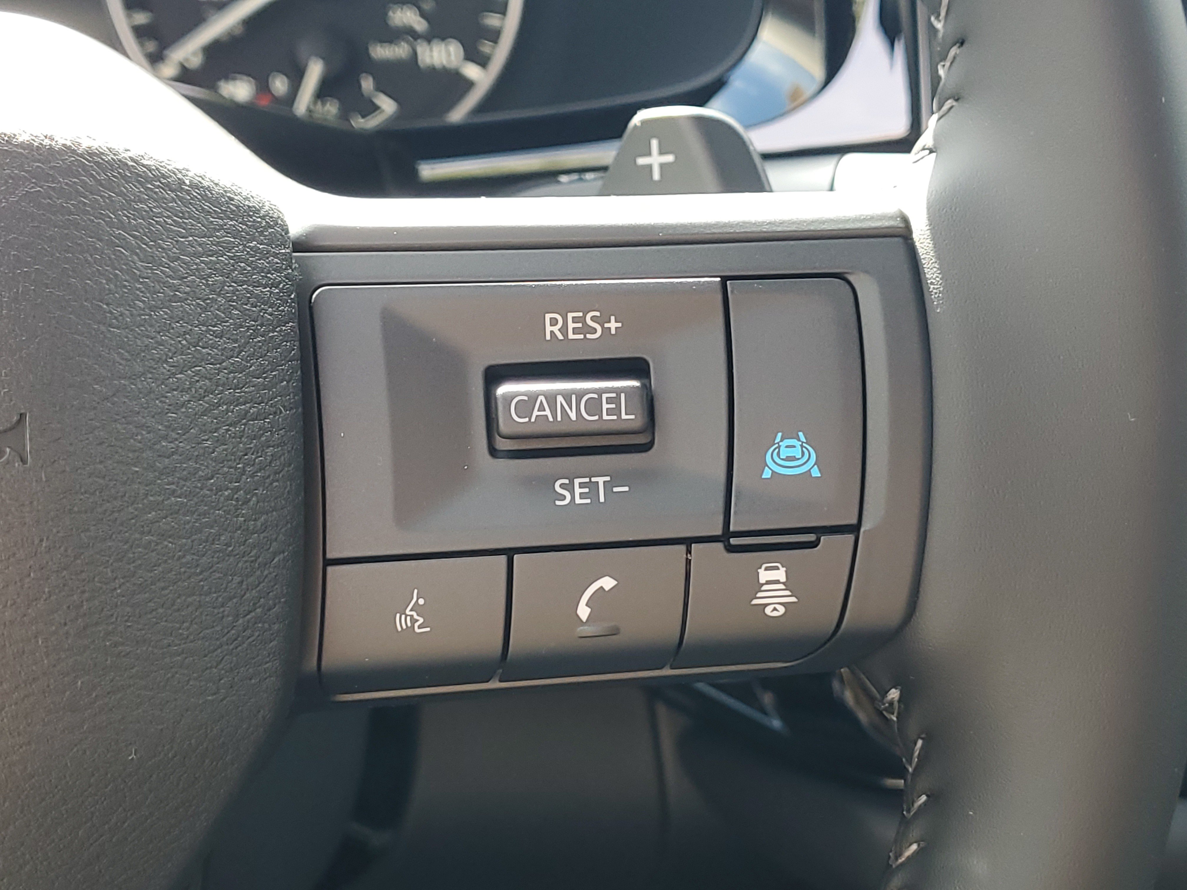New 2026 Nissan Pathfinder SV w/ SV Premium Package AWD/4WD image 11