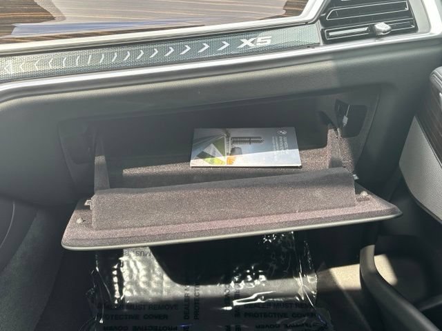 Certified 2026 BMW X5 xDrive40i w/ M Sport Package AWD/4WD image 27