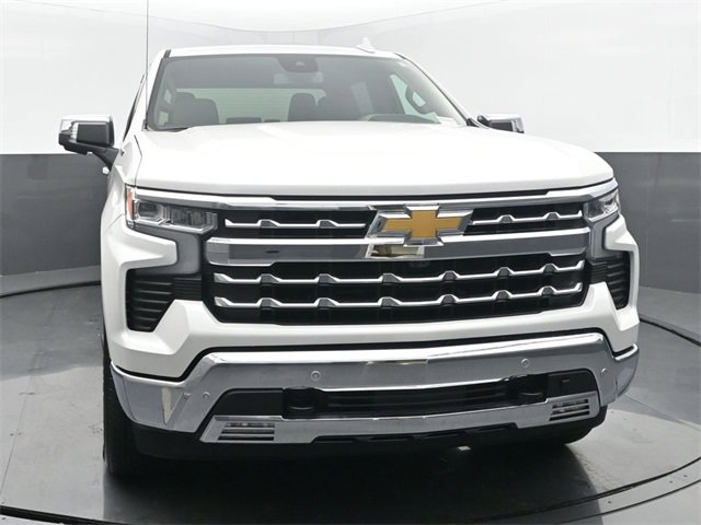 Used 2025 Chevrolet Silverado 1500 LTZ image 8