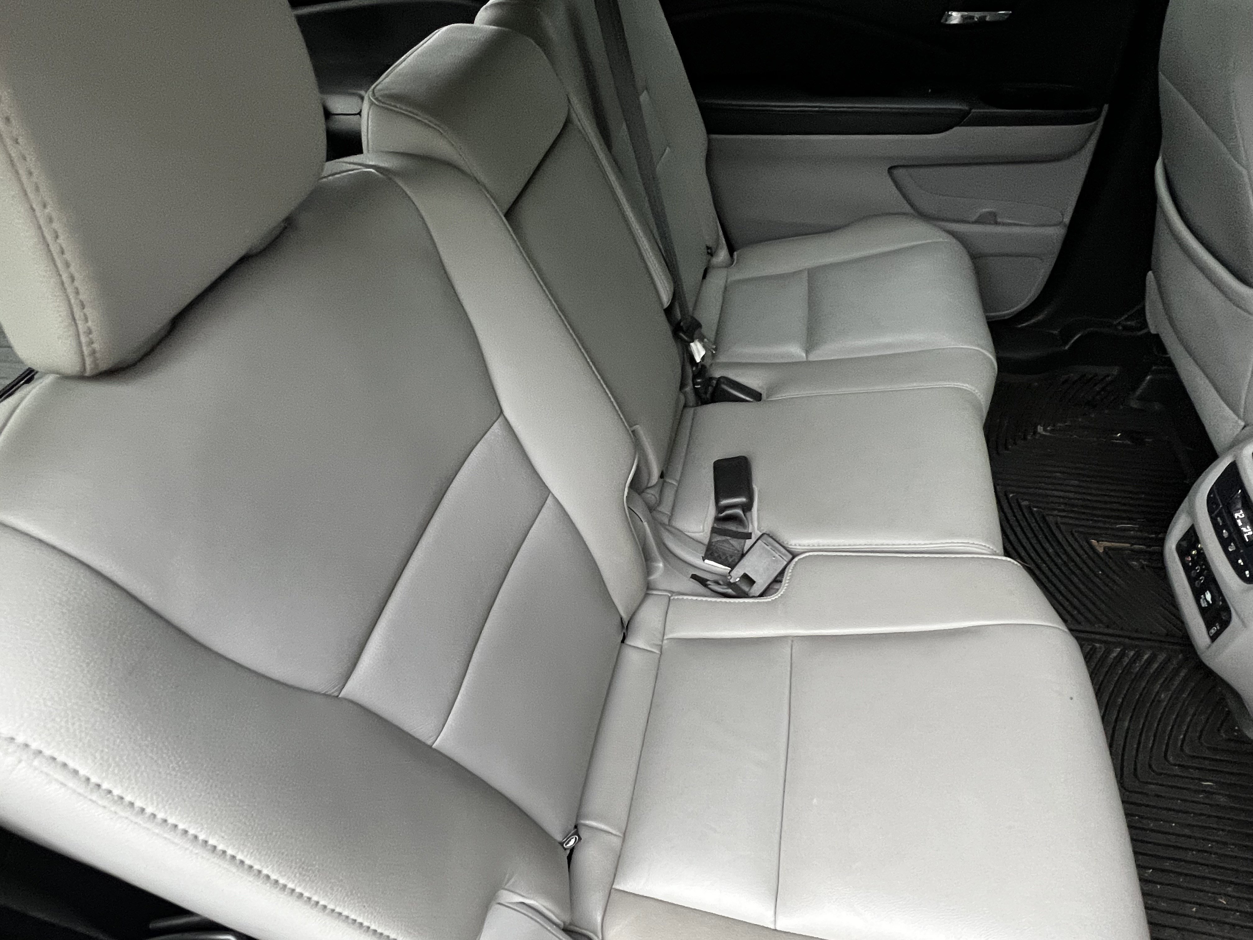 Used 2017 Honda Pilot Touring image 41