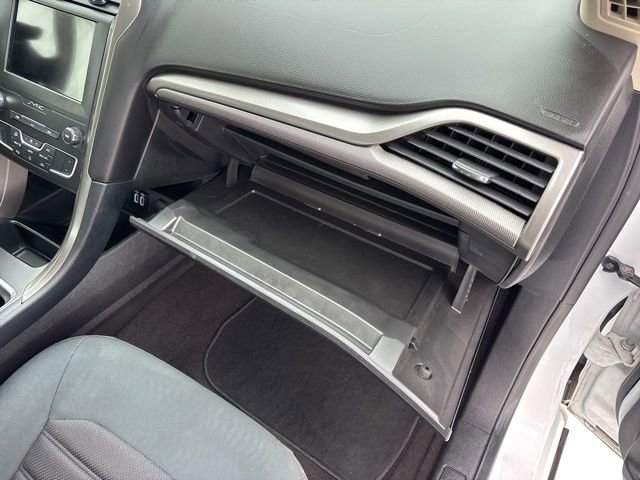 Used 2019 Ford Fusion SE image 41