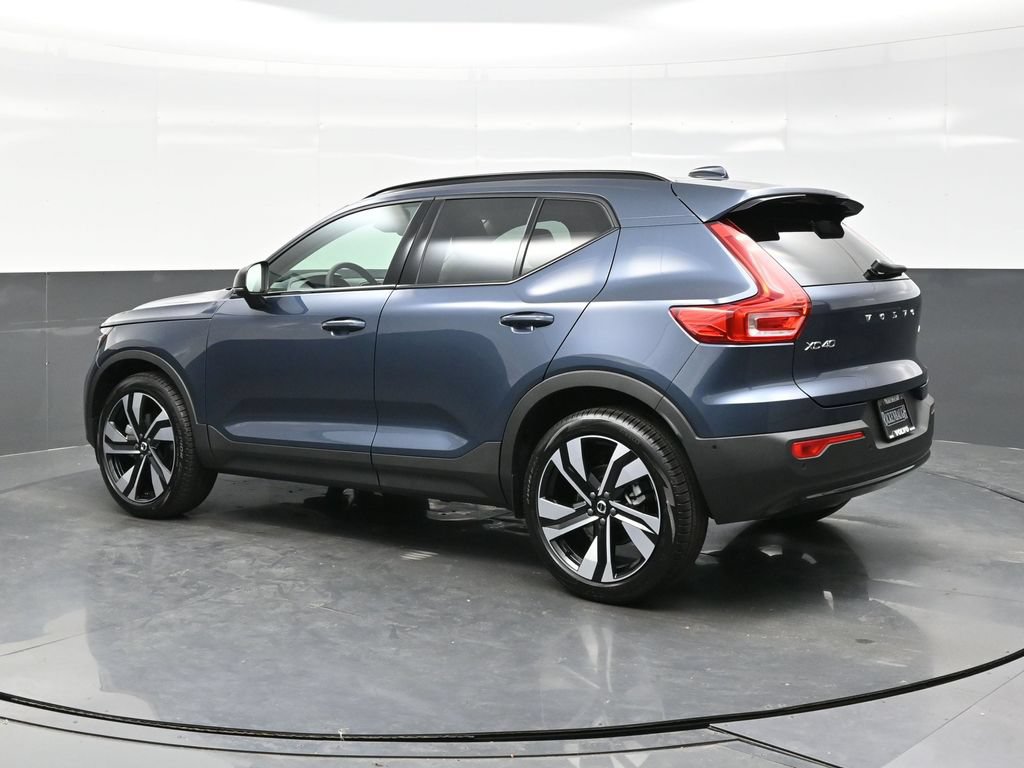 New 2026 Volvo XC40 B5 Ultra w/ Protection Package Premier AWD/4WD image 4