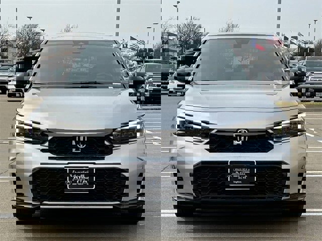 Used 2025 Honda Civic Sport image 10