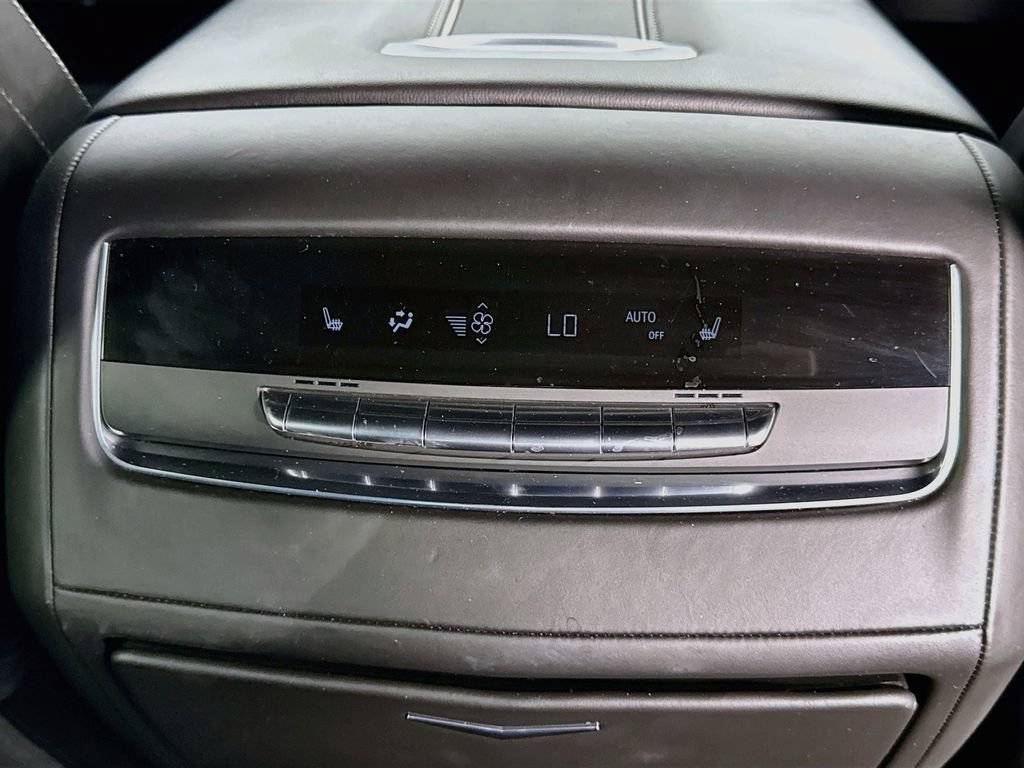 Used 2023 Cadillac Escalade V w/ LPO, ONYX Package AWD/4WD image 27