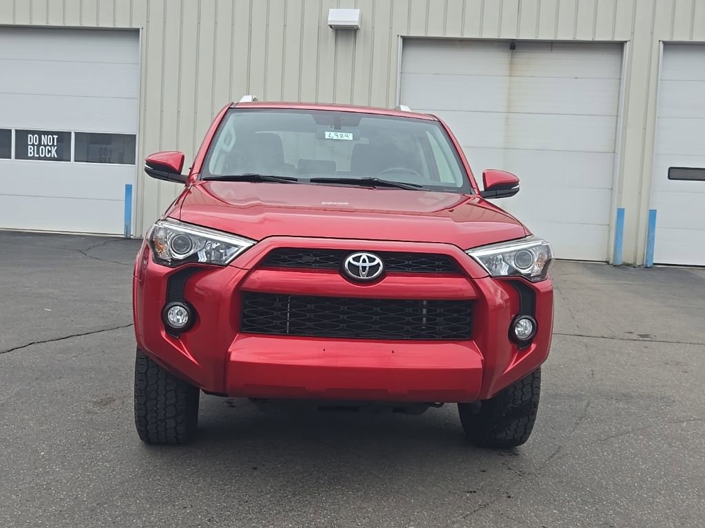 Used 2018 Toyota 4Runner SR5 Premium image 2