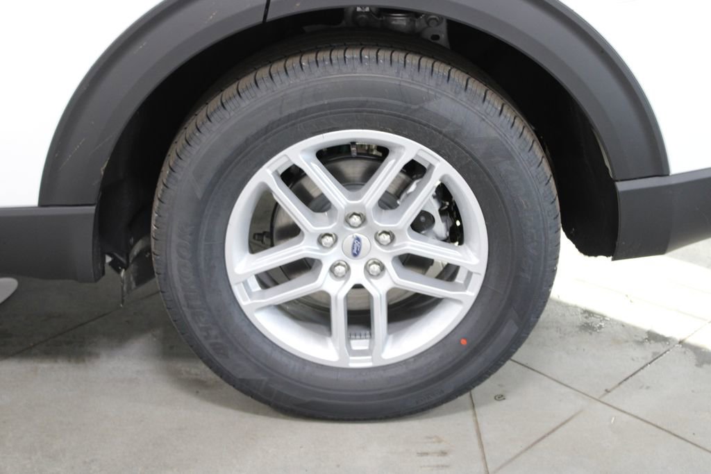 New 2026 Ford Explorer Active w/ Active Comfort Package image 17