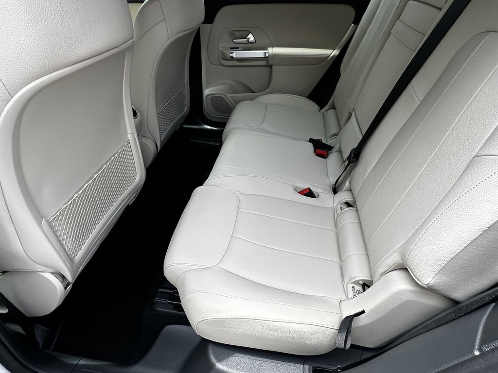 Certified 2025 Mercedes-Benz GLB 250 4MATIC image 23