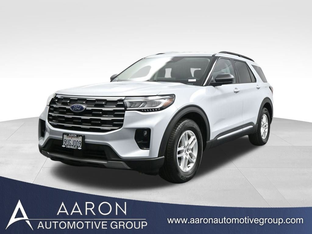 Used 2025 Ford Explorer Active w/ Active Comfort Package image 1