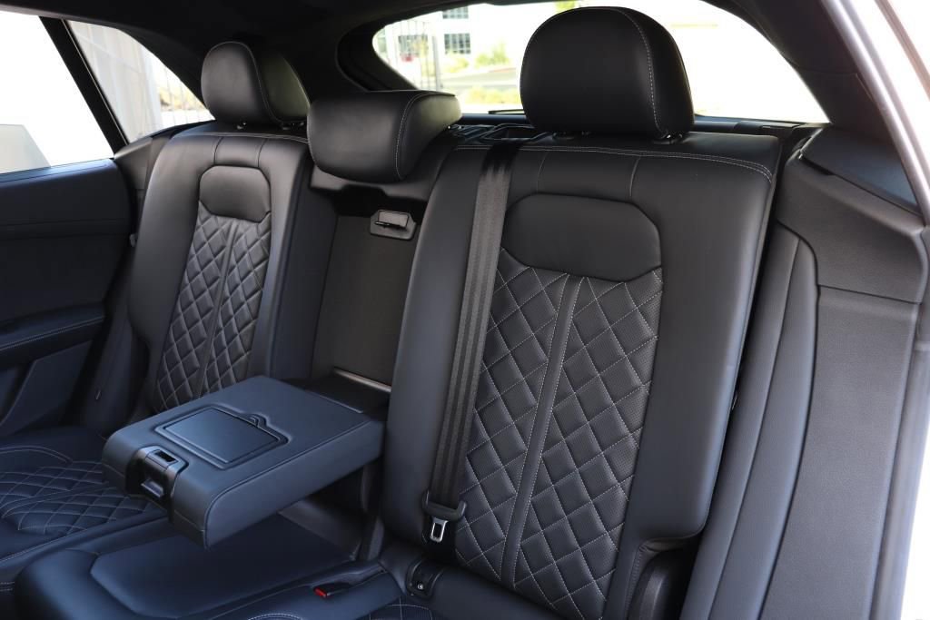 Used 2023 Audi SQ8 Prestige image 21