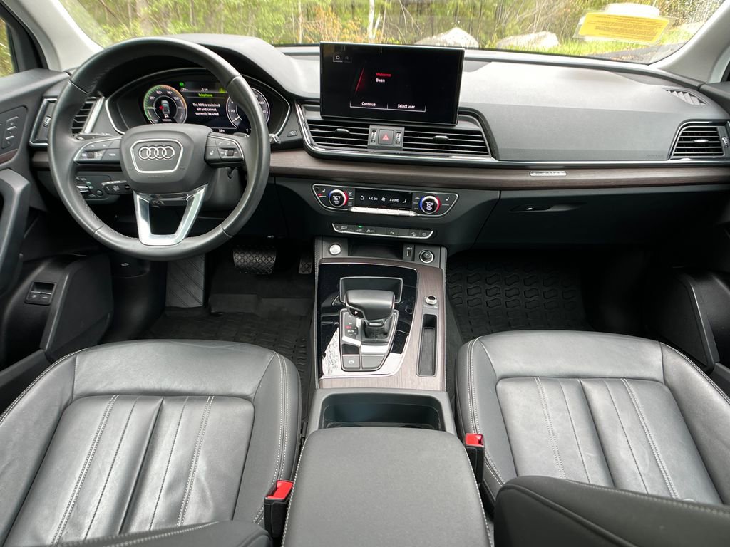 Used 2021 Audi Q5 e Premium Plus w/ Premium Plus Package AWD/4WD image 13