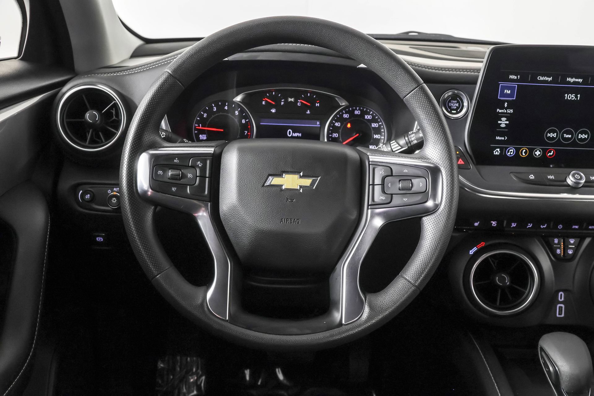 Used 2024 Chevrolet Blazer LT w/ Convenience Package FWD image 24