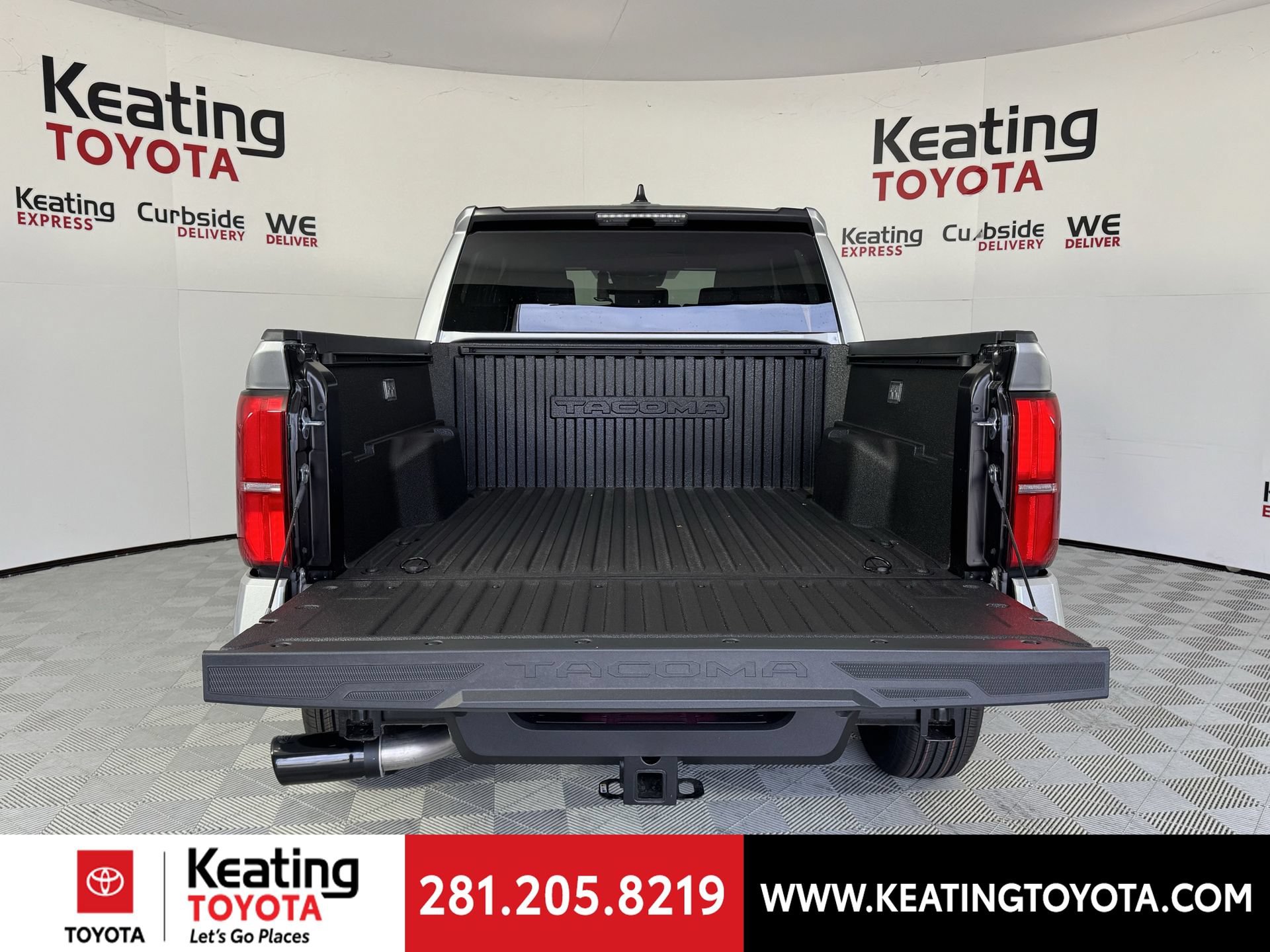 Used 2026 Toyota Tacoma SR5 AWD/4WD image 11