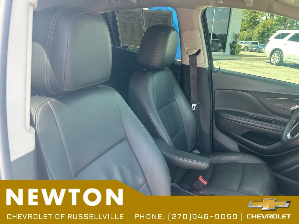 Used 2017 Buick Encore Essence FWD image 21