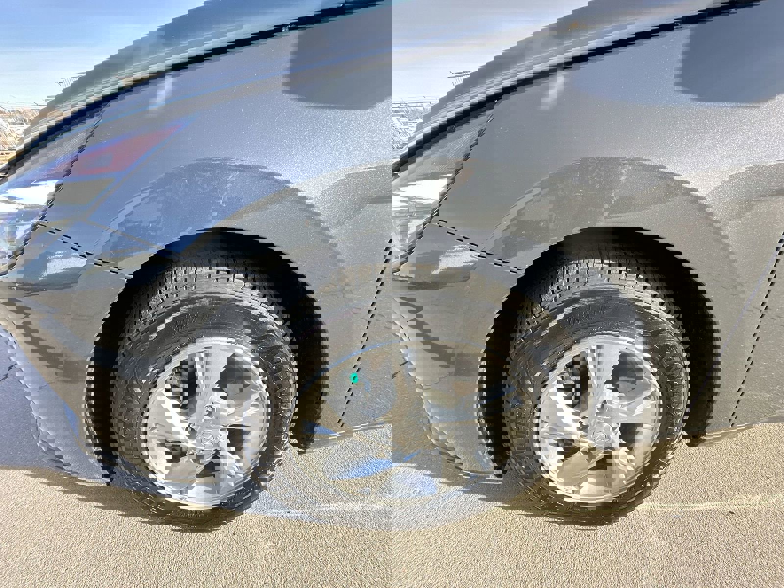 Used 2023 Hyundai Elantra SE image 31