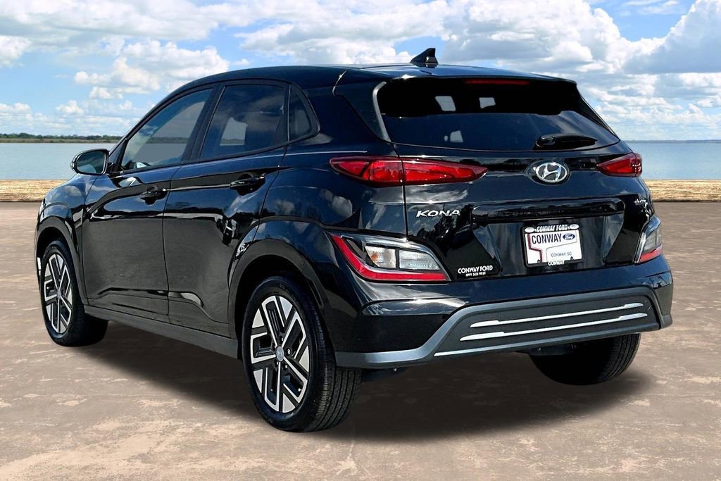 Used 2023 Hyundai Kona SE image 5