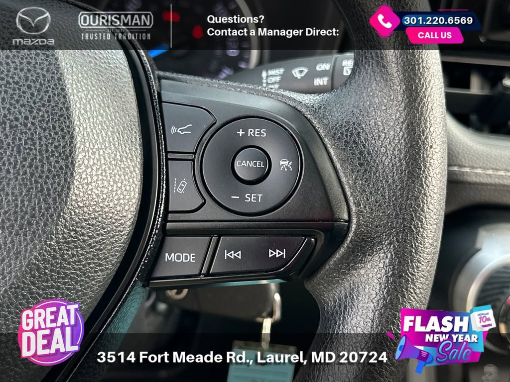 Used 2020 Toyota RAV4 LE image 25