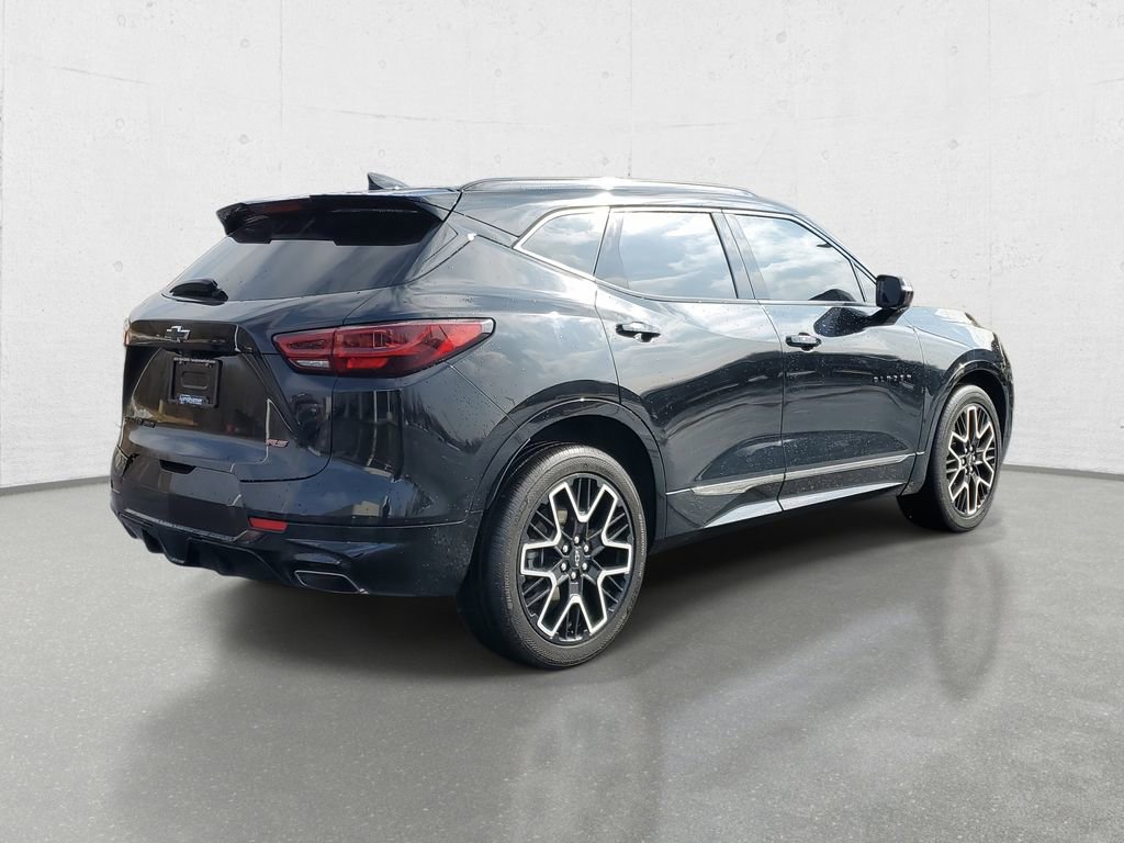 Used 2023 Chevrolet Blazer RS w/ Driver Confidence II Package image 7