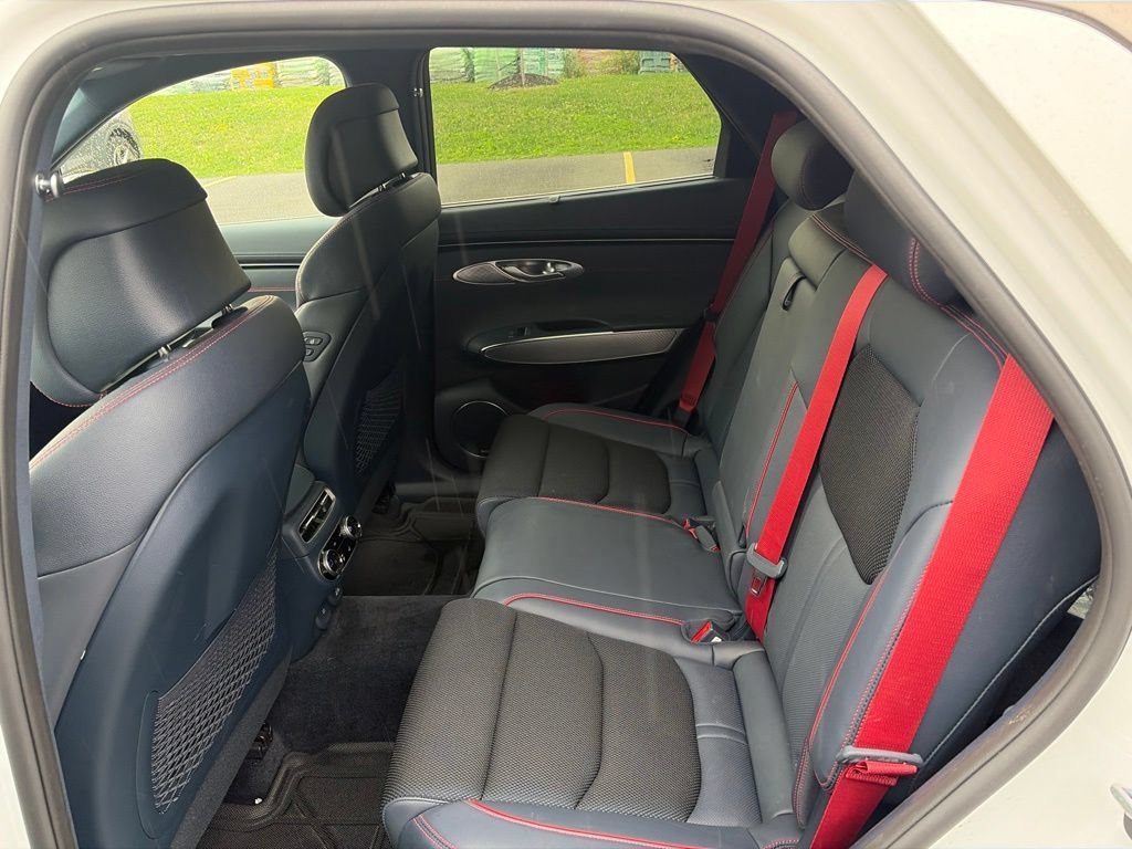 Used 2023 Genesis GV70 2.5T w/ Sport Prestige Package AWD/4WD image 19