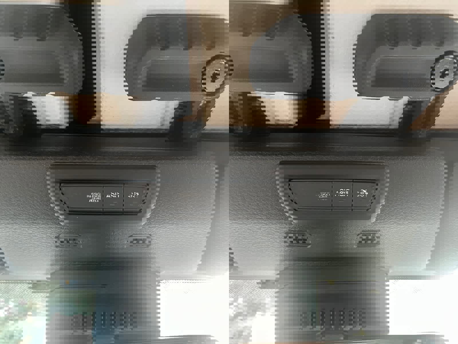 Used 2023 Jeep Wrangler Sahara w/ Cold Weather Group image 28