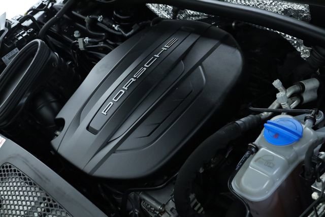Used 2018 Porsche Macan image 9