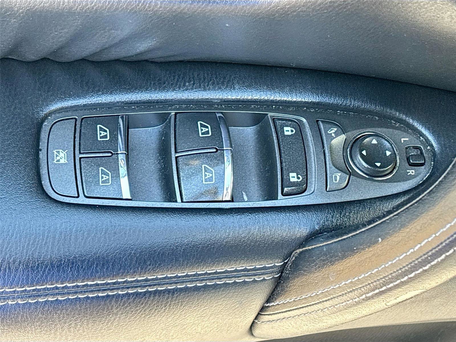 Used 2016 INFINITI QX80 Luxe w/ 22" Wheel Package image 18