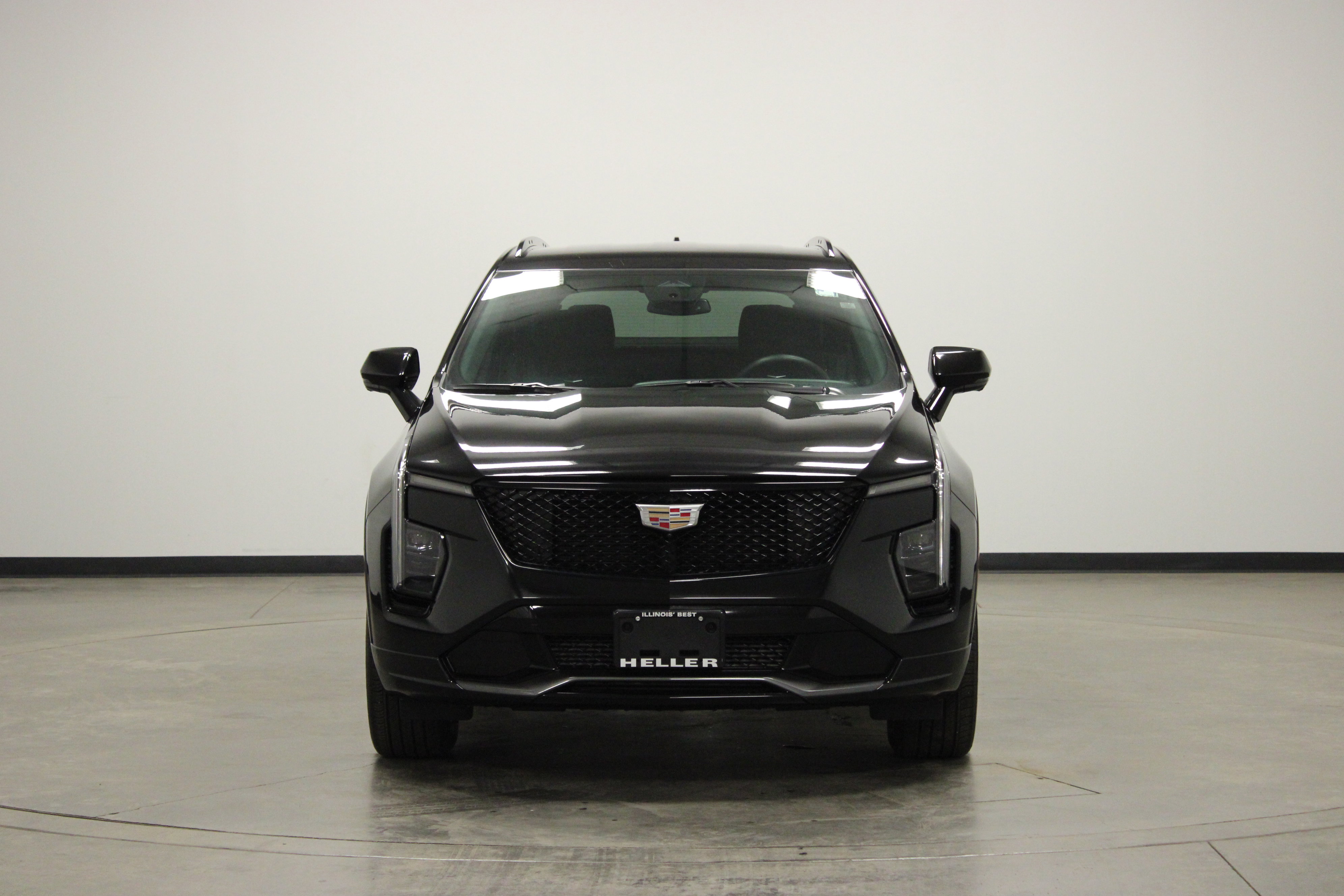 Used 2025 Cadillac XT4 Sport image 3