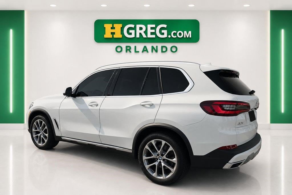 Used 2022 BMW X5 sDrive40i w/ Parking Assistance Package RWD image 2
