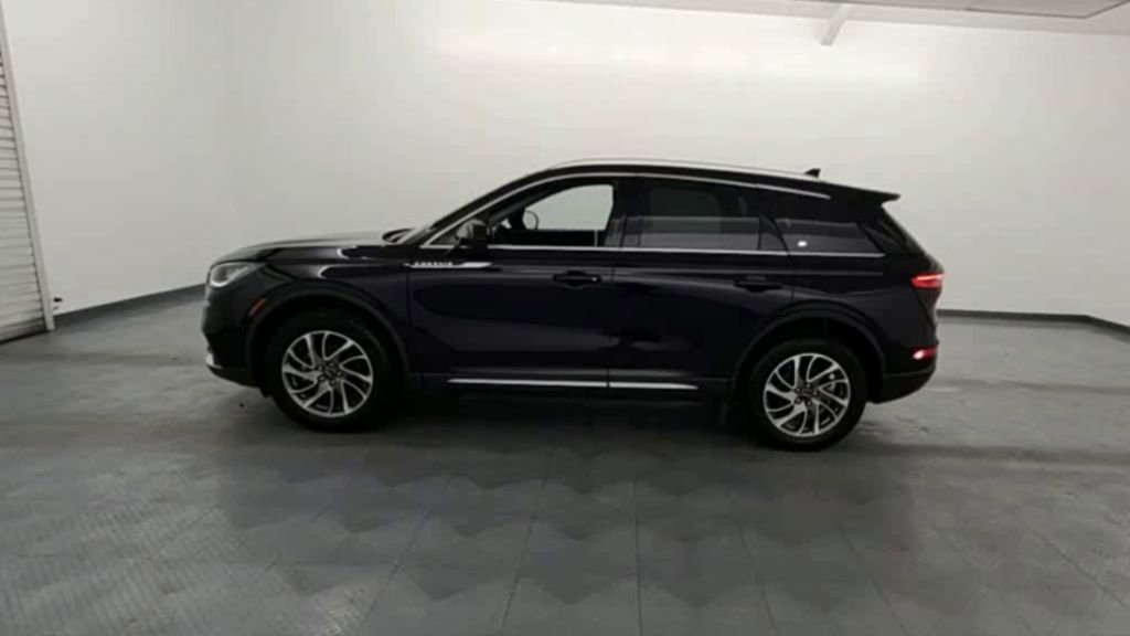 Used 2022 Lincoln Corsair AWD w/ Equipment Group 101A image 5