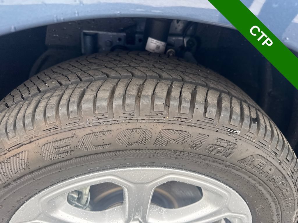 Used 2022 Ford EcoSport SE w/ Interior Protection Package AWD/4WD image 17
