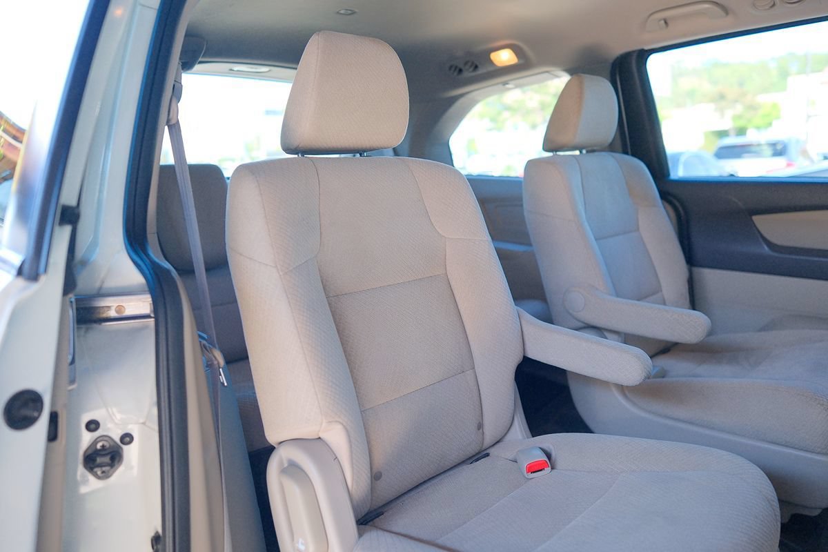 Used 2016 Honda Odyssey LX image 29