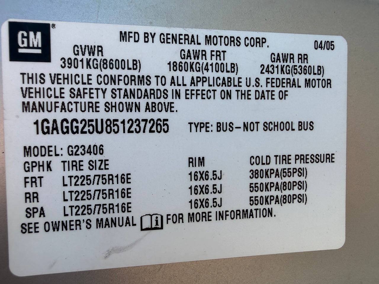 Used 2005 Chevrolet Express 2500 Passenger RWD image 37
