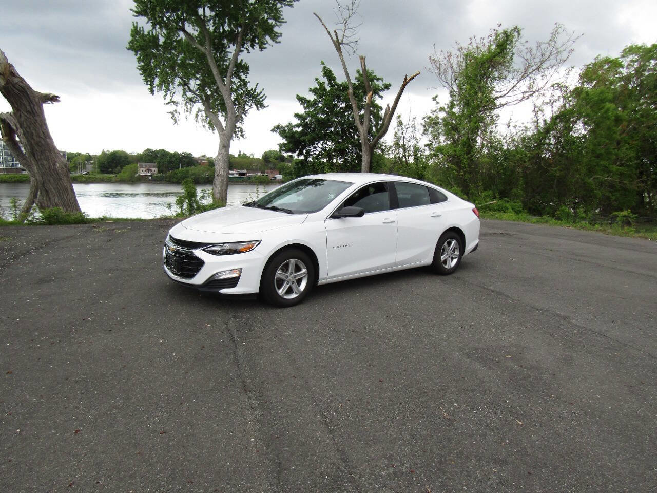 Used 2022 Chevrolet Malibu LS w/ LPO, Floor Liner Package FWD image 30