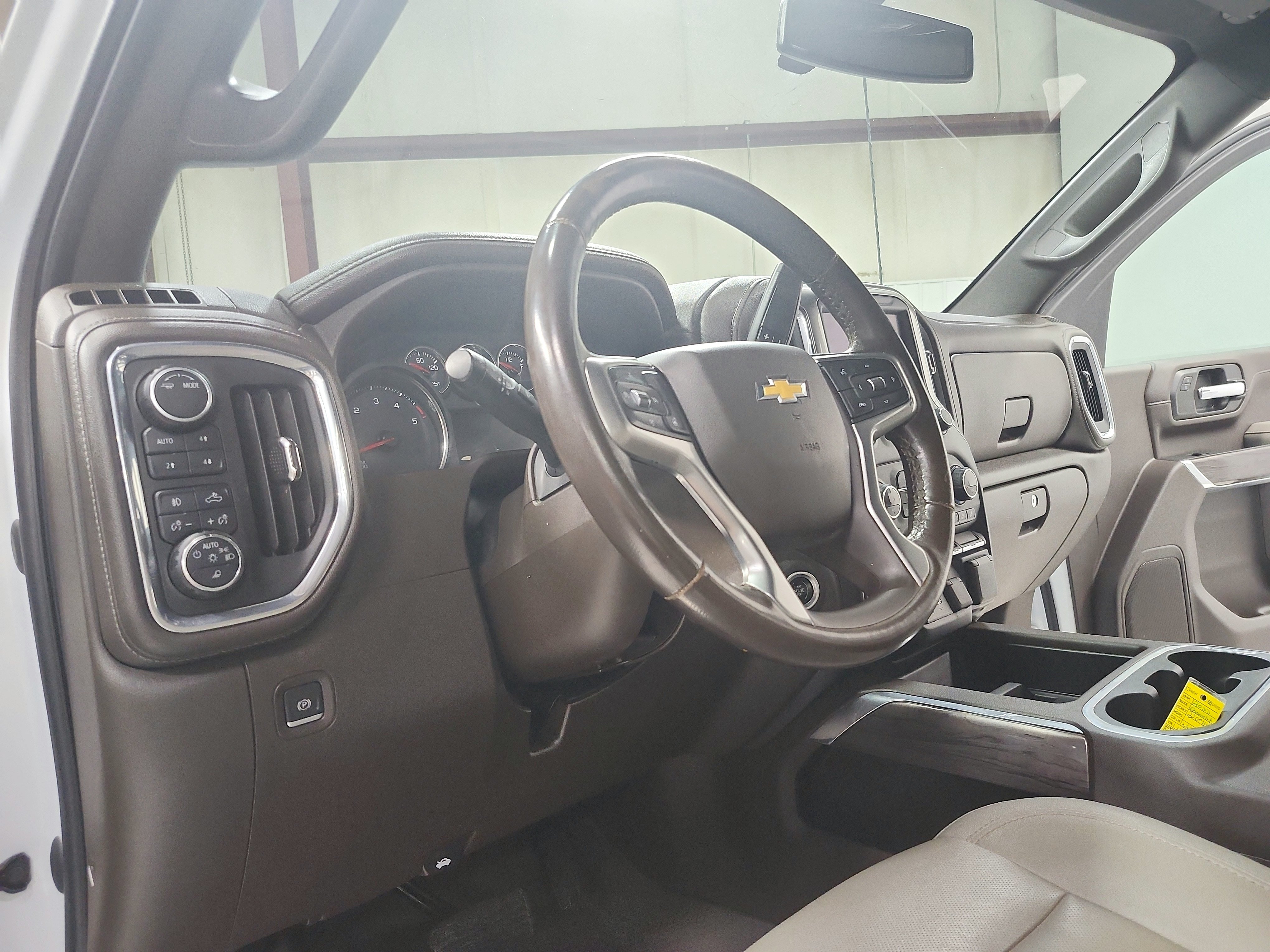 Used 2023 Chevrolet Silverado 3500 LTZ w/ LTZ Convenience Package AWD/4WD image 29