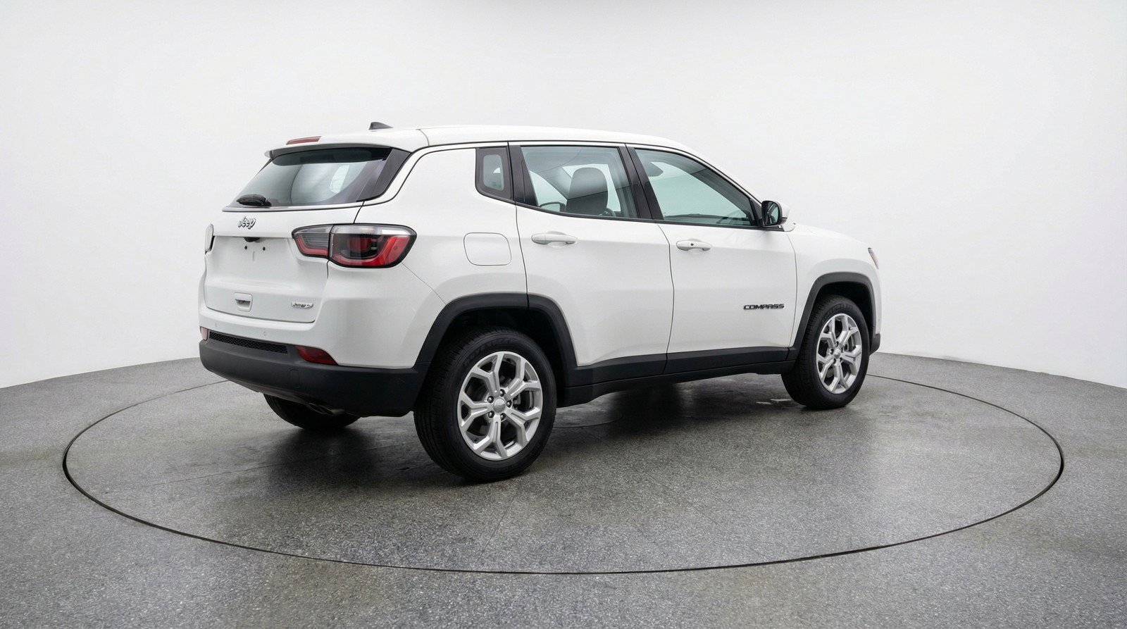 Used 2025 Jeep Compass Latitude AWD/4WD image 9