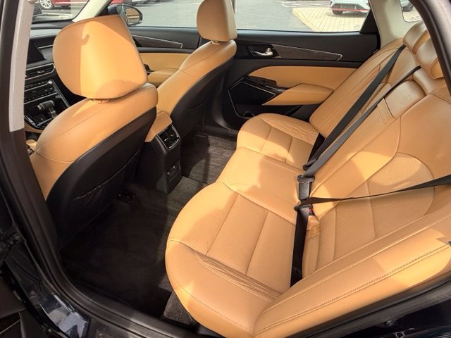 Used 2020 Kia Cadenza Limited FWD image 11
