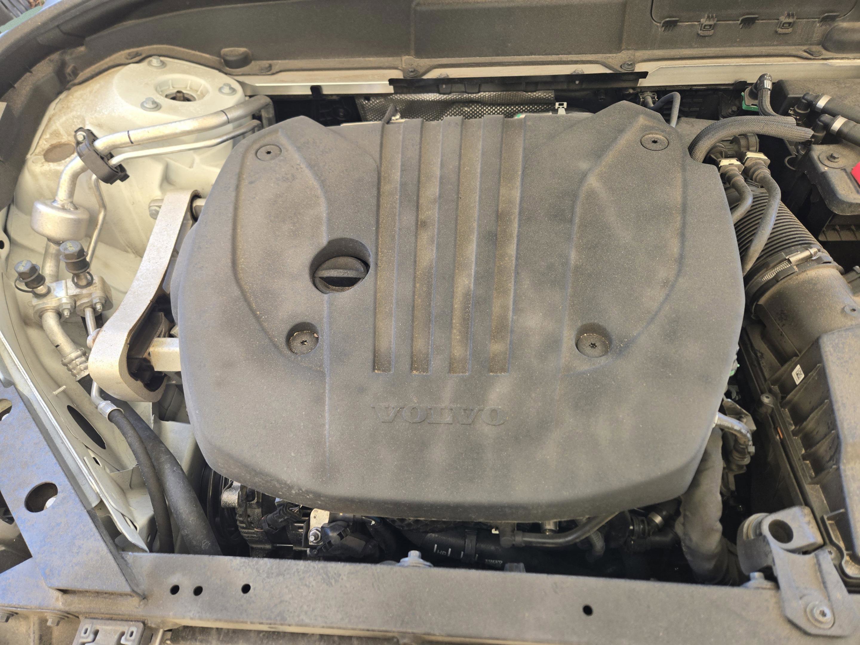 Used 2024 Volvo XC60 B5 Plus w/ Protection Package Premier image 40