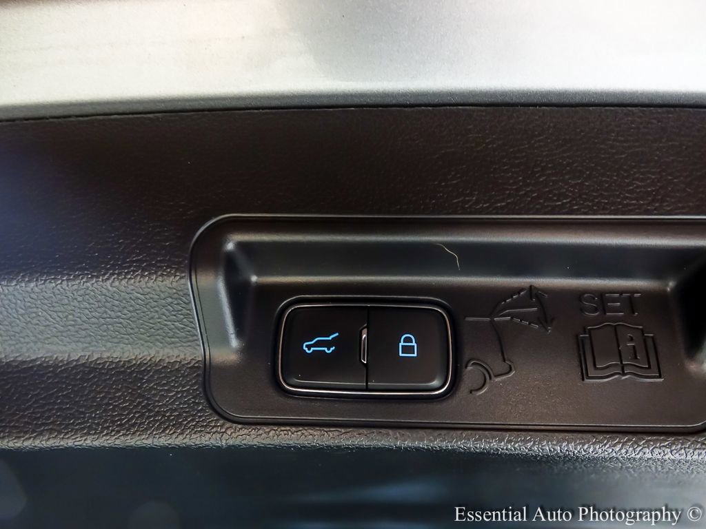 Used 2021 Ford Explorer ST w/ ST Street Pack image 31