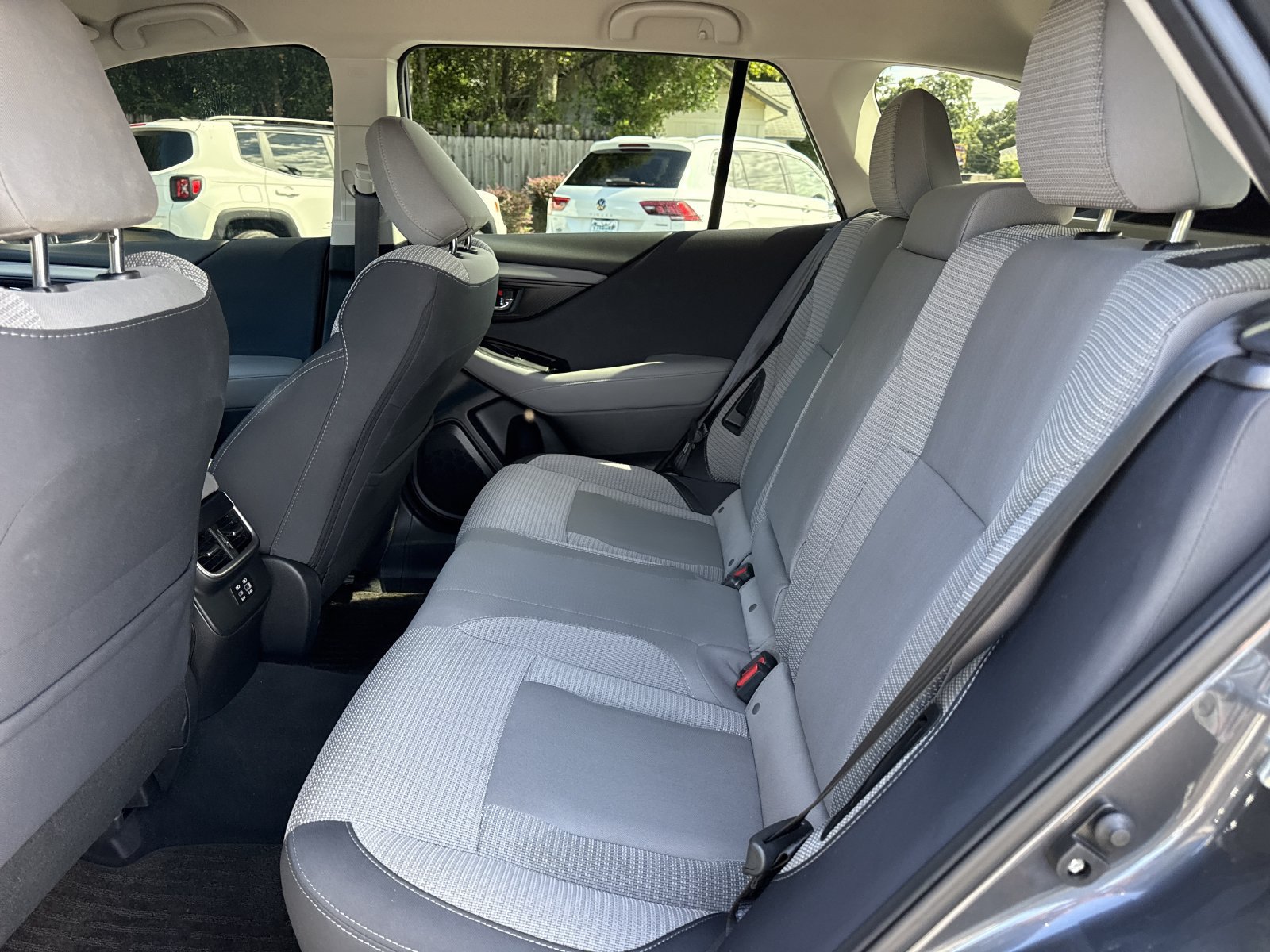 Used 2023 Subaru Outback Premium AWD/4WD image 10