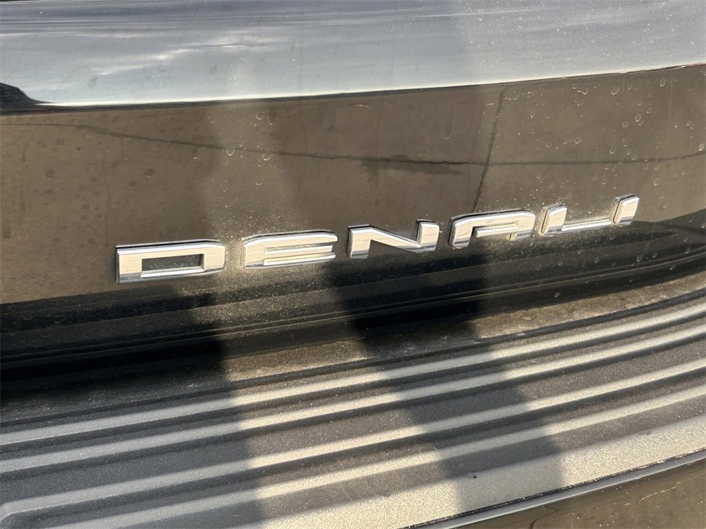 Used 2022 GMC Yukon Denali image 13