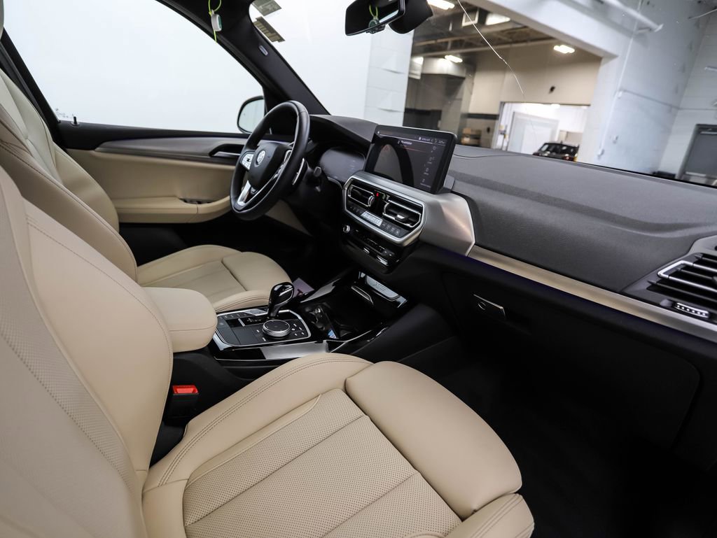 Certified 2023 BMW X3 xDrive30i w/ Premium Package image 30