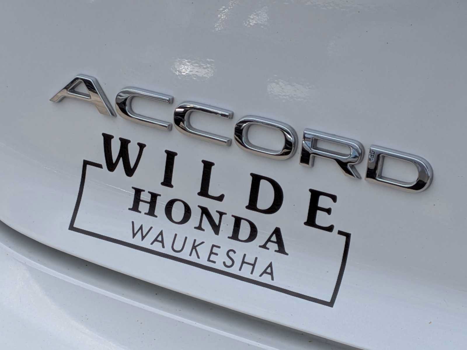 Used 2024 Honda Accord Touring image 11