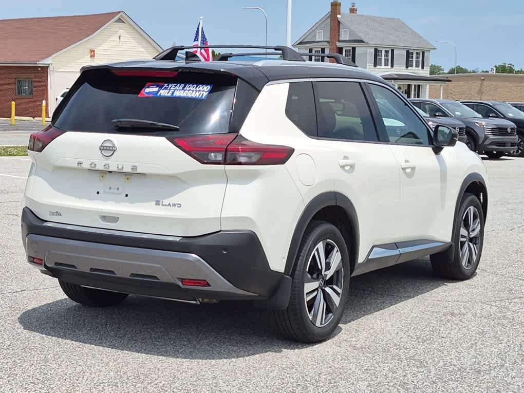 Used 2023 Nissan Rogue SL w/ SL Premium Package AWD/4WD image 3
