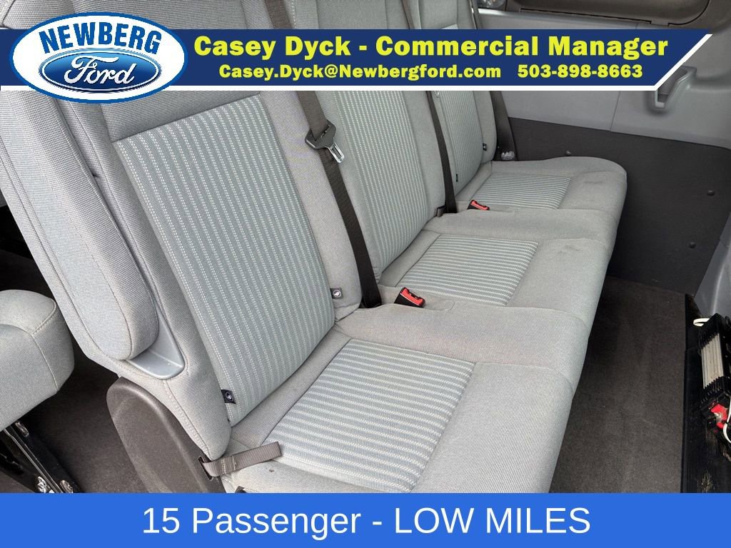 Used 2016 Ford Transit 350 XLT RWD image 11