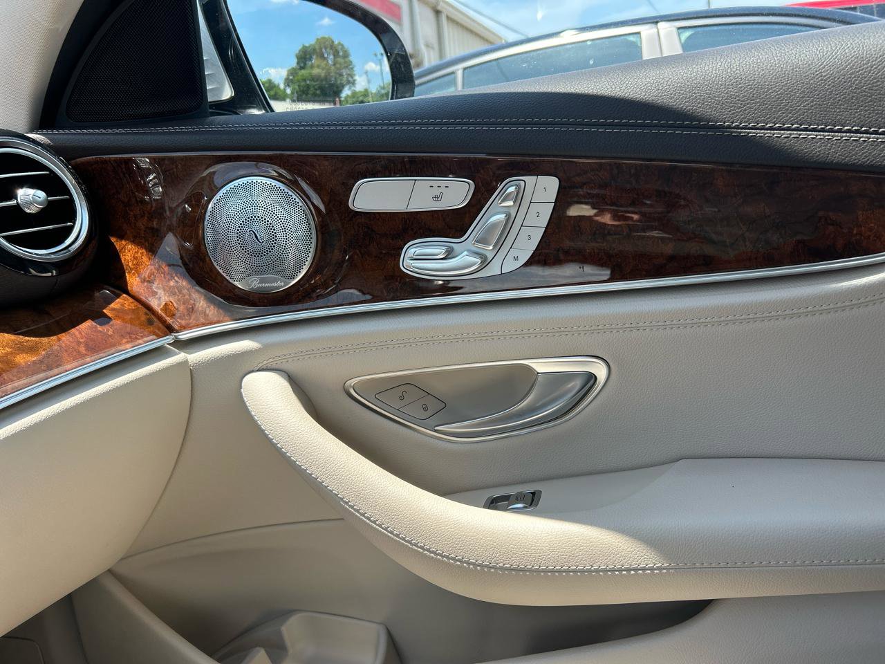 Used 2018 Mercedes-Benz E 300 image 24