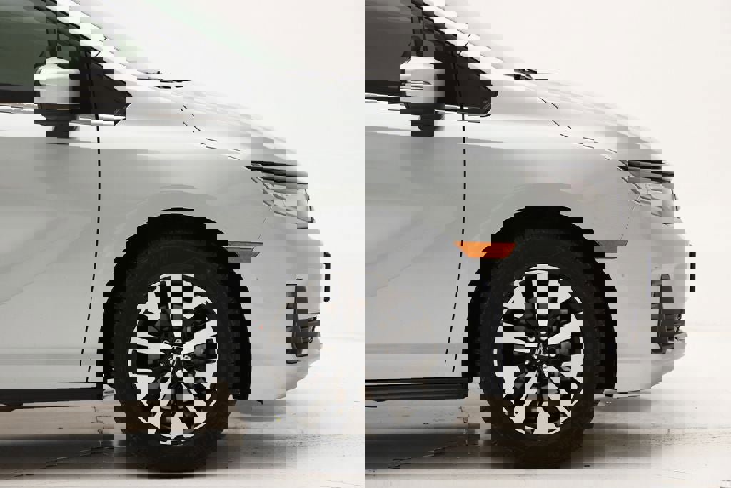 Used 2025 Honda Odyssey EX-L image 3