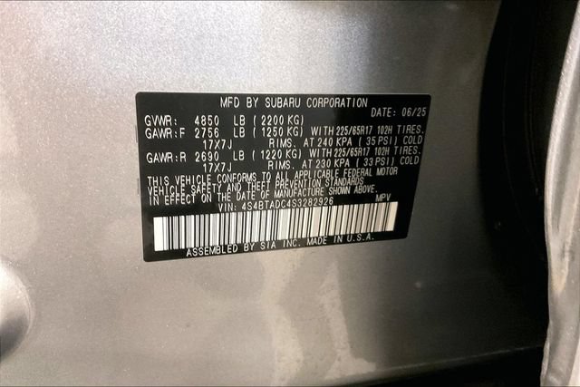 Used 2025 Subaru Outback Premium AWD/4WD image 35