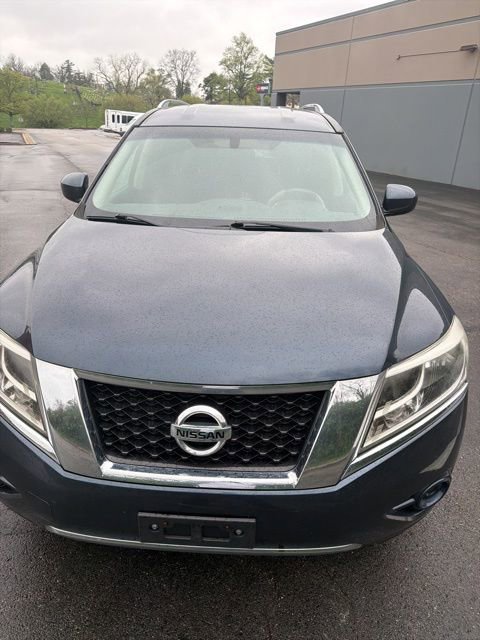 Used 2015 Nissan Pathfinder S image 9
