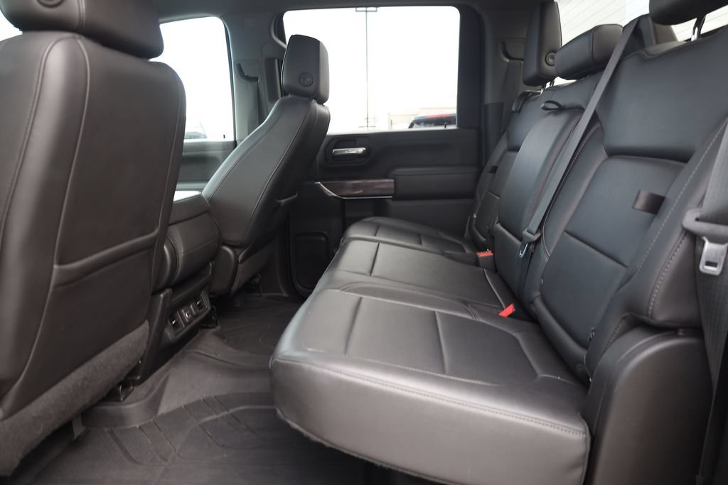 Used 2020 Chevrolet Silverado 3500 LTZ w/ Gooseneck/5TH Wheel Package AWD/4WD image 17