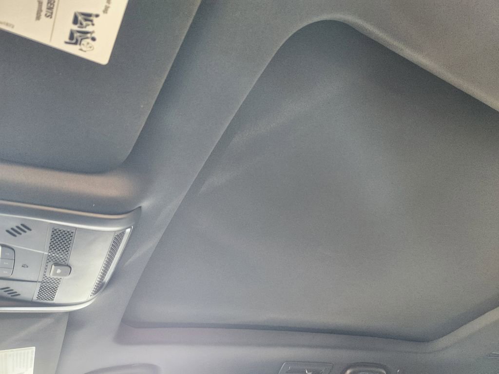 Used 2025 Cadillac XT6 Premium Luxury image 25